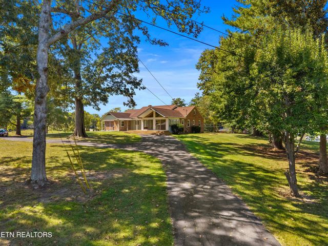 1328 W Main St, White Pine, TN 37890