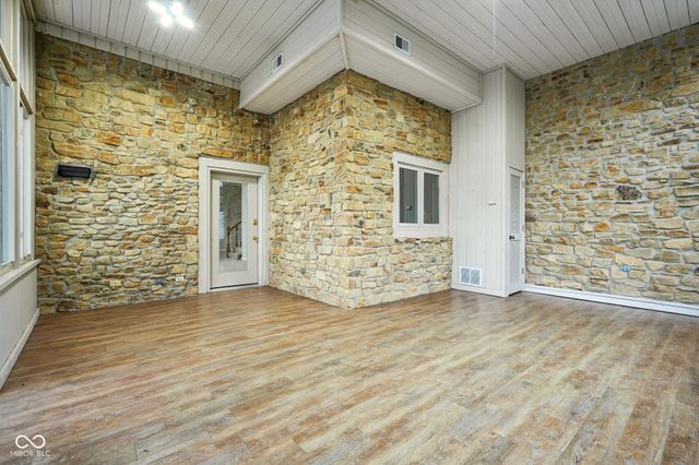 10915 Brigantine Drive, Indianapolis, IN 46256