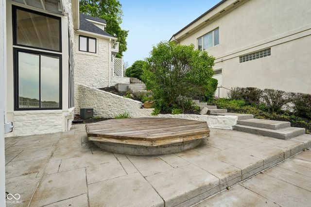 10915 Brigantine Drive, Indianapolis, IN 46256