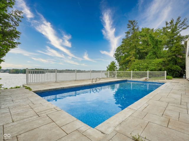 10915 Brigantine Drive, Indianapolis, IN 46256