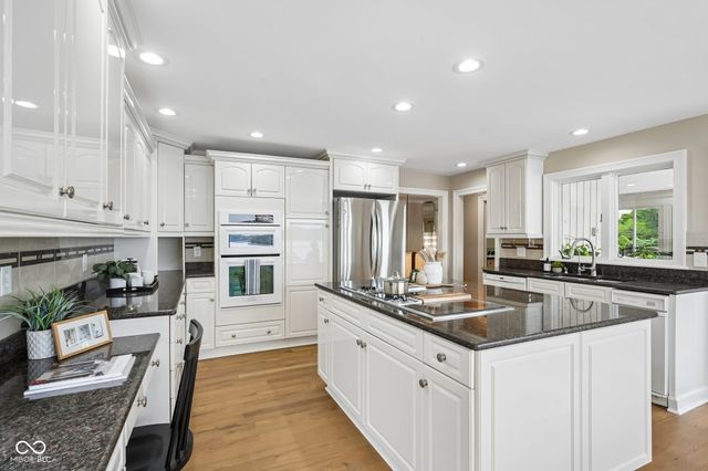 10915 Brigantine Drive, Indianapolis, IN 46256