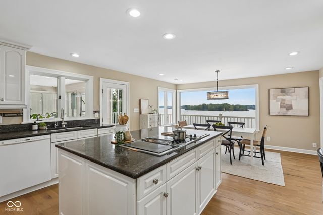 10915 Brigantine Drive, Indianapolis, IN 46256
