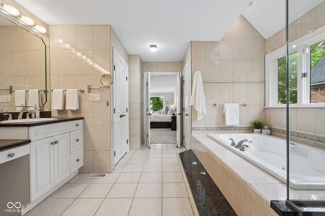 10915 Brigantine Drive, Indianapolis, IN 46256