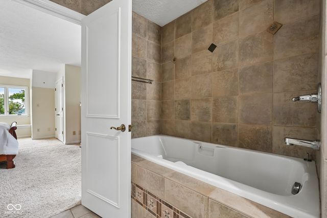 10915 Brigantine Drive, Indianapolis, IN 46256
