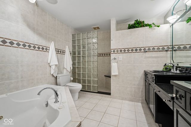 10915 Brigantine Drive, Indianapolis, IN 46256