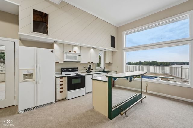 10915 Brigantine Drive, Indianapolis, IN 46256