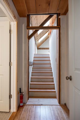 71 Eagle Peak Road, Brookfield, VT 05060