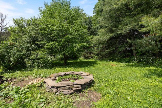 71 Eagle Peak Road, Brookfield, VT 05060