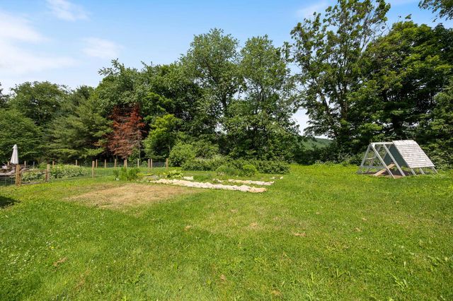 71 Eagle Peak Road, Brookfield, VT 05060
