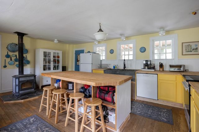 71 Eagle Peak Road, Brookfield, VT 05060