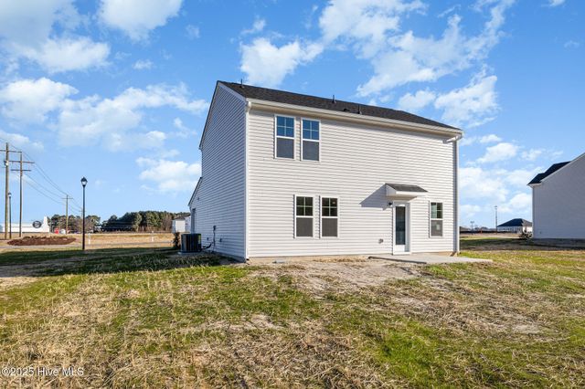 20 Ham Farm Drive, La Grange, NC 28551