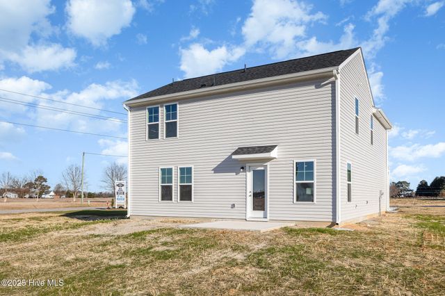 20 Ham Farm Drive, La Grange, NC 28551