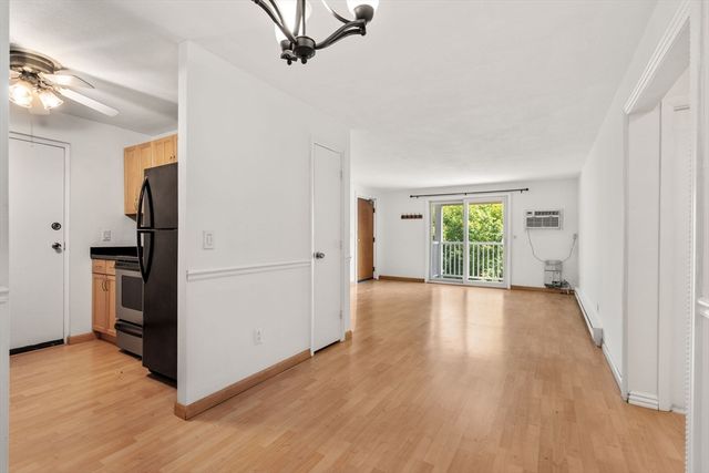 47 Will Dr 114, Canton, MA 02021