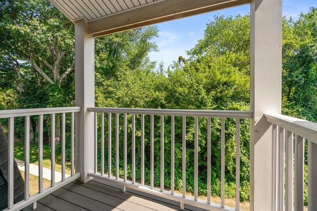 47 Will Dr 114, Canton, MA 02021