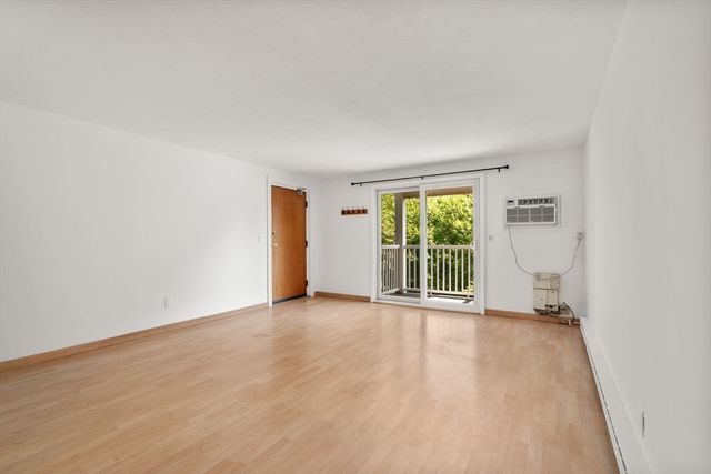 47 Will Dr 114, Canton, MA 02021