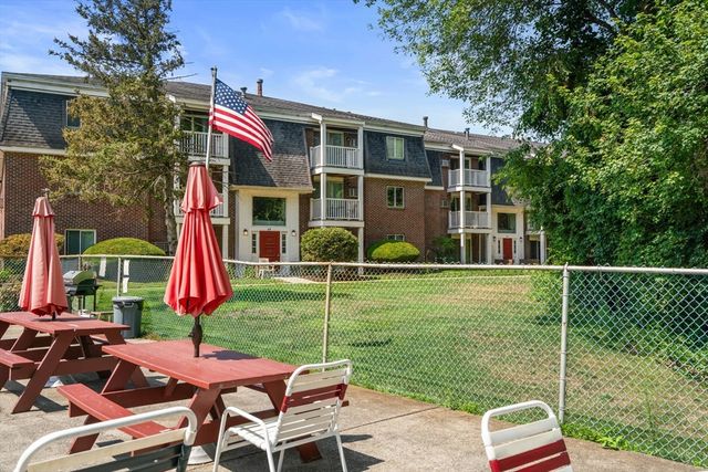 47 Will Dr 114, Canton, MA 02021