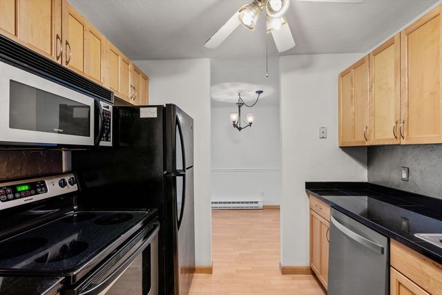 47 Will Dr 114, Canton, MA 02021