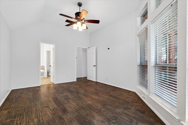 5734 Green Hollow Lane, The Colony, TX 75056