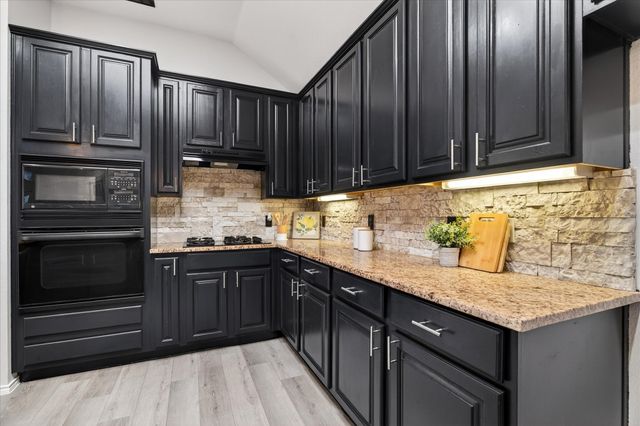 5734 Green Hollow Lane, The Colony, TX 75056