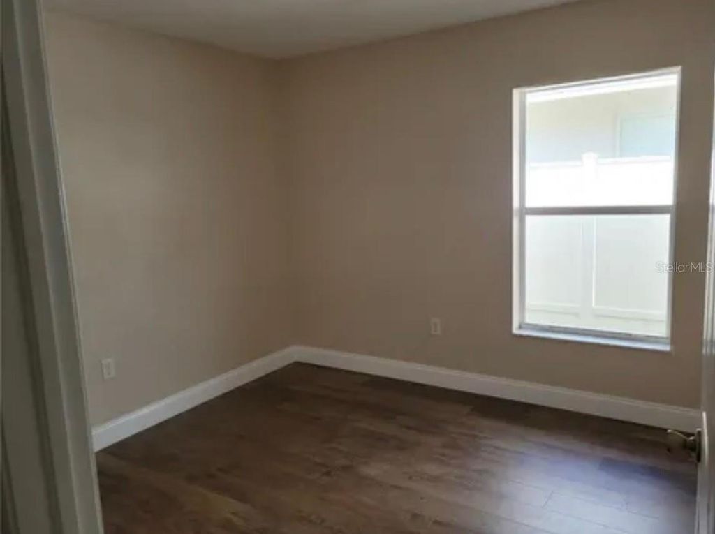 Image 12 of property listing at 2209 PLEASURE RUN DRIVE, Ruskin, FL 33570