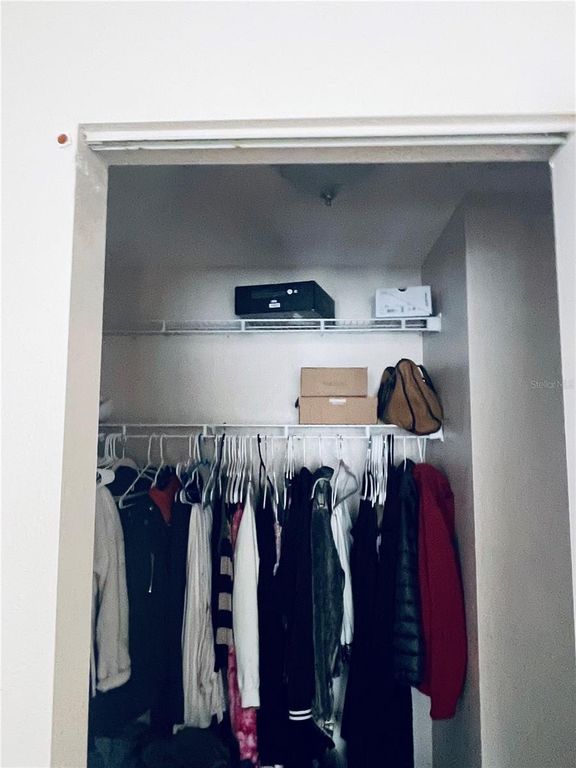 Image 14 of property listing at 2209 PLEASURE RUN DRIVE, Ruskin, FL 33570