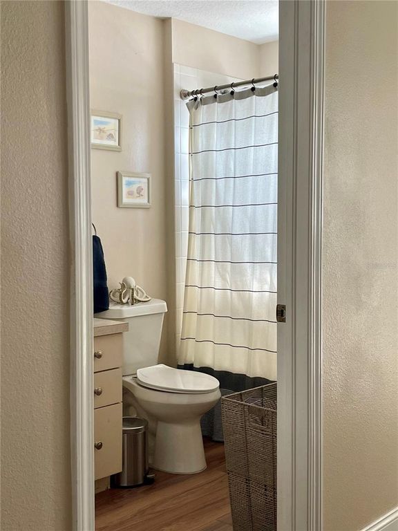 Image 15 of property listing at 2209 PLEASURE RUN DRIVE, Ruskin, FL 33570