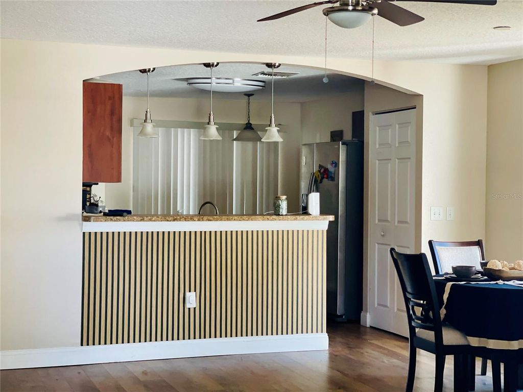 Image 9 of property listing at 2209 PLEASURE RUN DRIVE, Ruskin, FL 33570