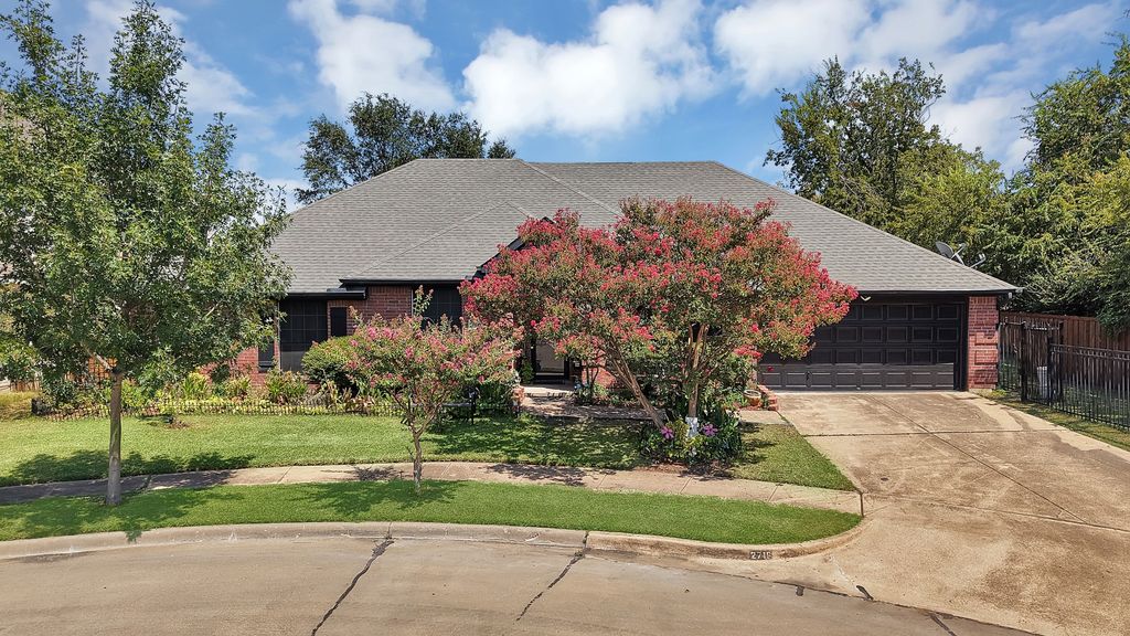2716 Rochelle Point, Irving, TX 75062