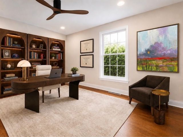 455 Rockefeller Road, Lake Forest, IL 60045