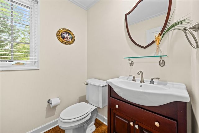 455 Rockefeller Road, Lake Forest, IL 60045