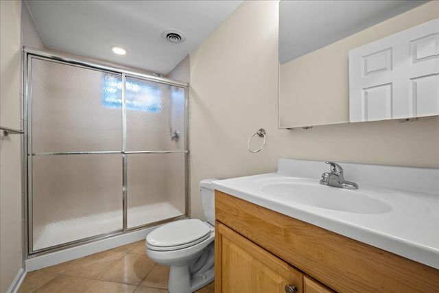 455 Rockefeller Road, Lake Forest, IL 60045