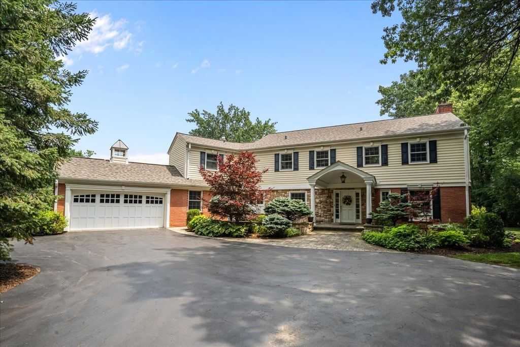 455 Rockefeller Road, Lake Forest, IL 60045