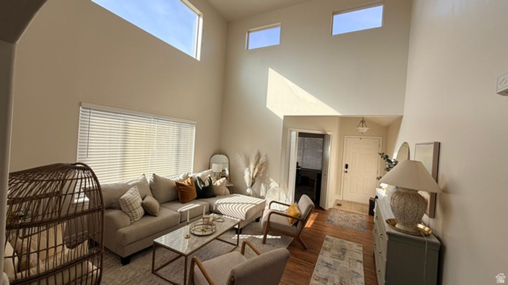 Image 3 of property listing at 109 W NAUTICAL DR, Stansbury Park, UT 84074