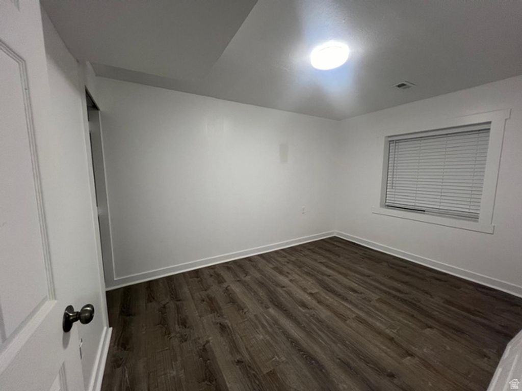 Image 24 of property listing at 109 W NAUTICAL DR, Stansbury Park, UT 84074