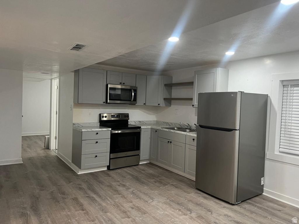 Image 27 of property listing at 109 W NAUTICAL DR, Stansbury Park, UT 84074