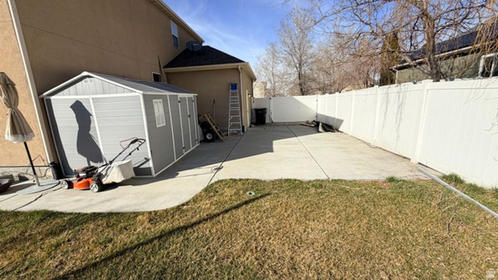 Image 30 of property listing at 109 W NAUTICAL DR, Stansbury Park, UT 84074