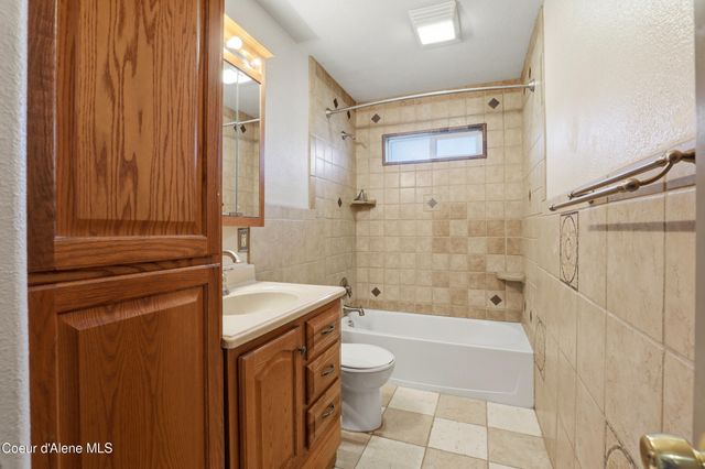468 W Helen Ave, Hayden, ID 83835