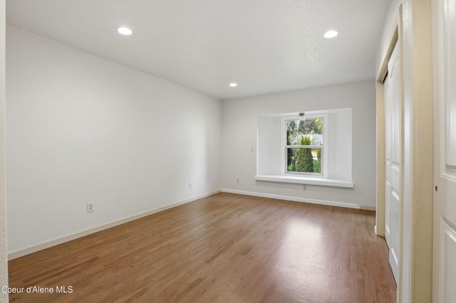 468 W Helen Ave, Hayden, ID 83835