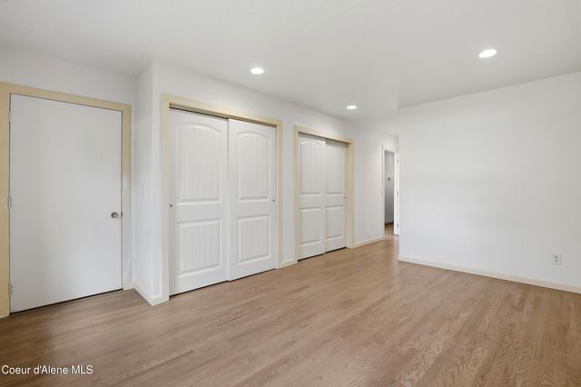 468 W Helen Ave, Hayden, ID 83835