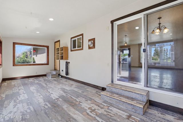 468 W Helen Ave, Hayden, ID 83835