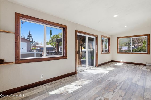 468 W Helen Ave, Hayden, ID 83835