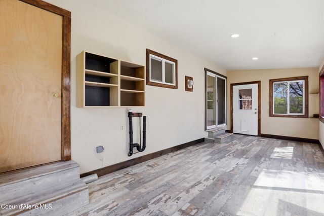 468 W Helen Ave, Hayden, ID 83835