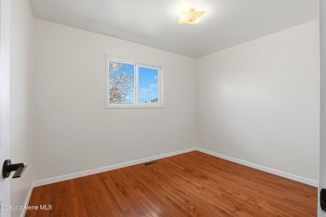 468 W Helen Ave, Hayden, ID 83835