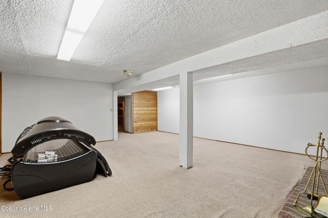 468 W Helen Ave, Hayden, ID 83835