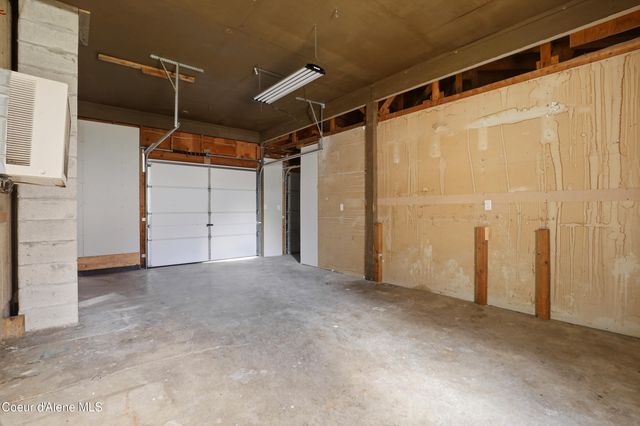 468 W Helen Ave, Hayden, ID 83835