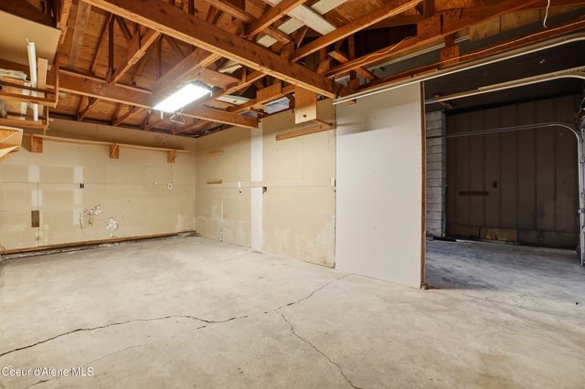 468 W Helen Ave, Hayden, ID 83835