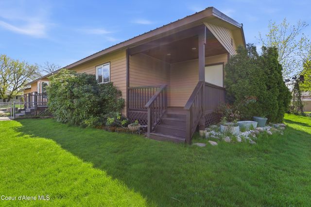 468 W Helen Ave, Hayden, ID 83835