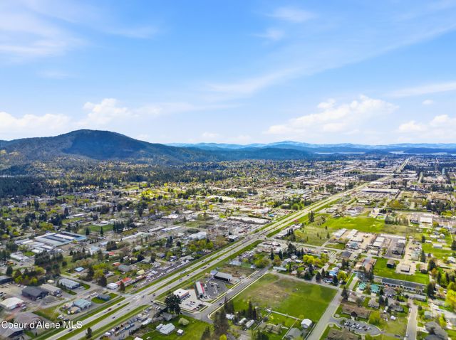 468 W Helen Ave, Hayden, ID 83835