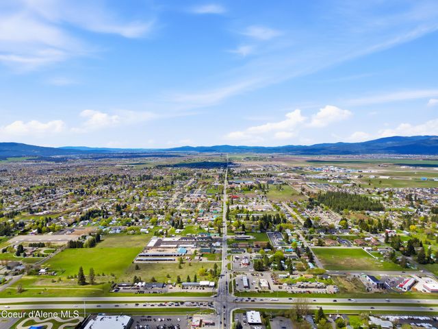 468 W Helen Ave, Hayden, ID 83835