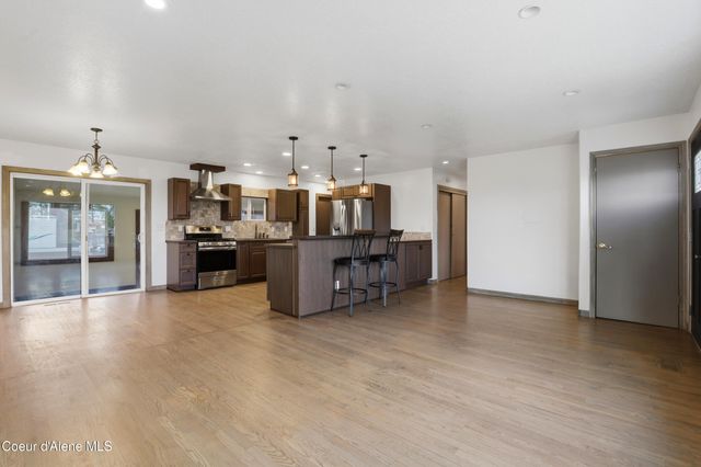 468 W Helen Ave, Hayden, ID 83835